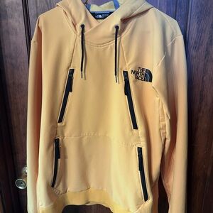 Men’s size Small. The North Face Yellow Pullover Shell
